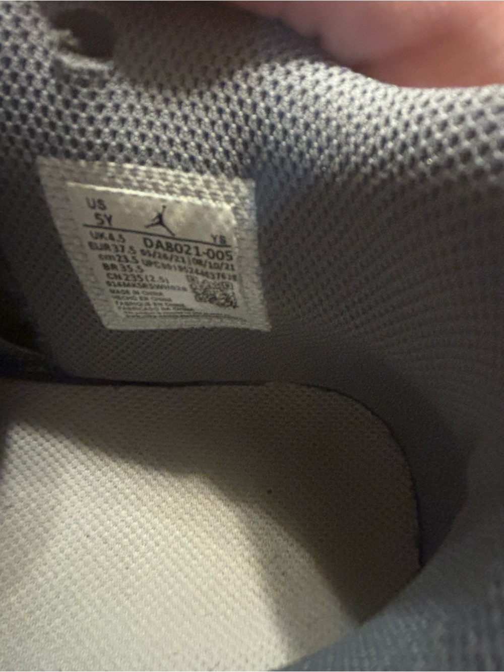 Boys Gray Jordans- Classic Training Shoes - Picture 5 of 5